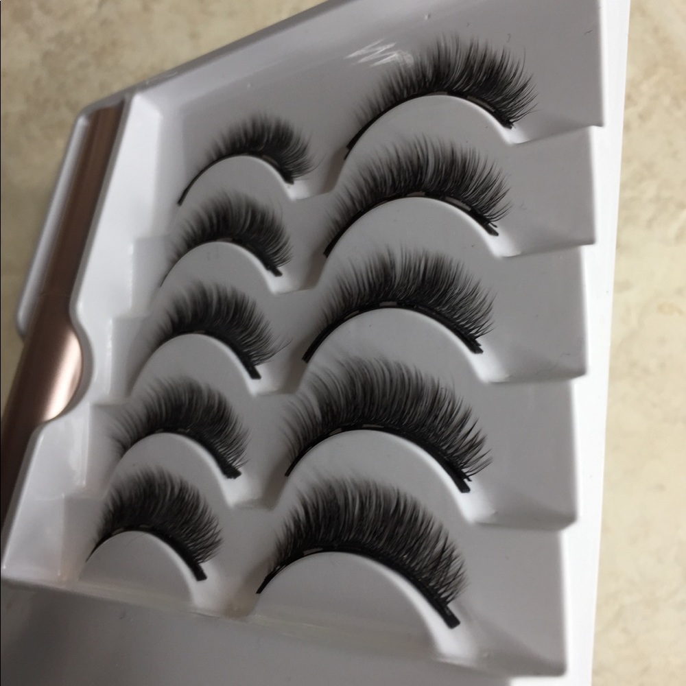 Magnetic eyelashes faux mink super short l… - Picture 9 of 12